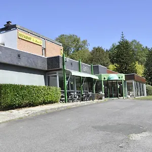 Hotel Henri 4, Rostrenen