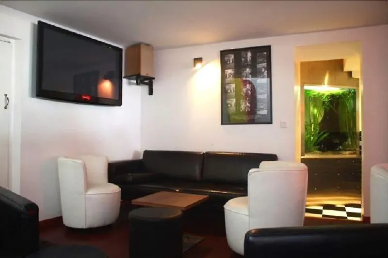 Hotel Du Port 로키레크 프랑스