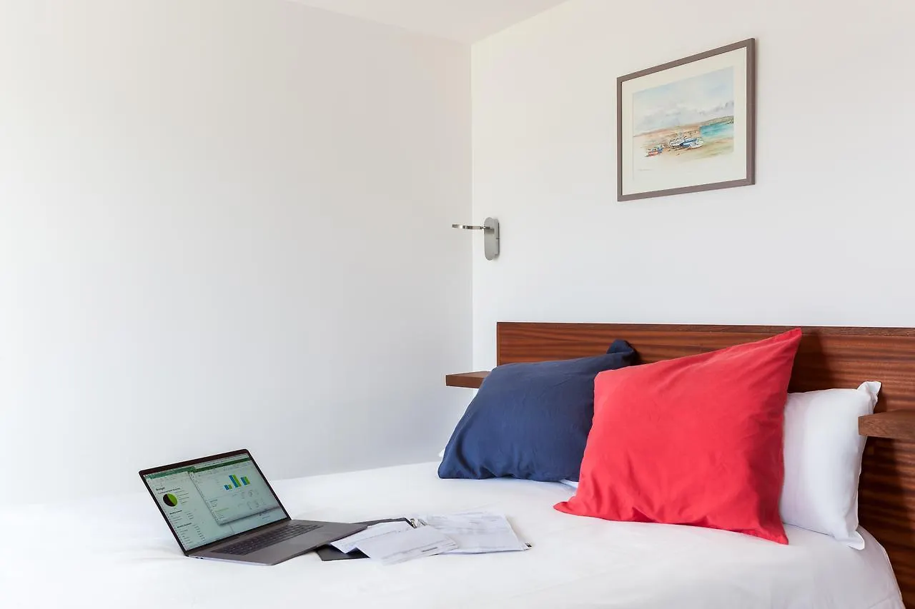 Hotel Du Port 로키레크 3*,  프랑스